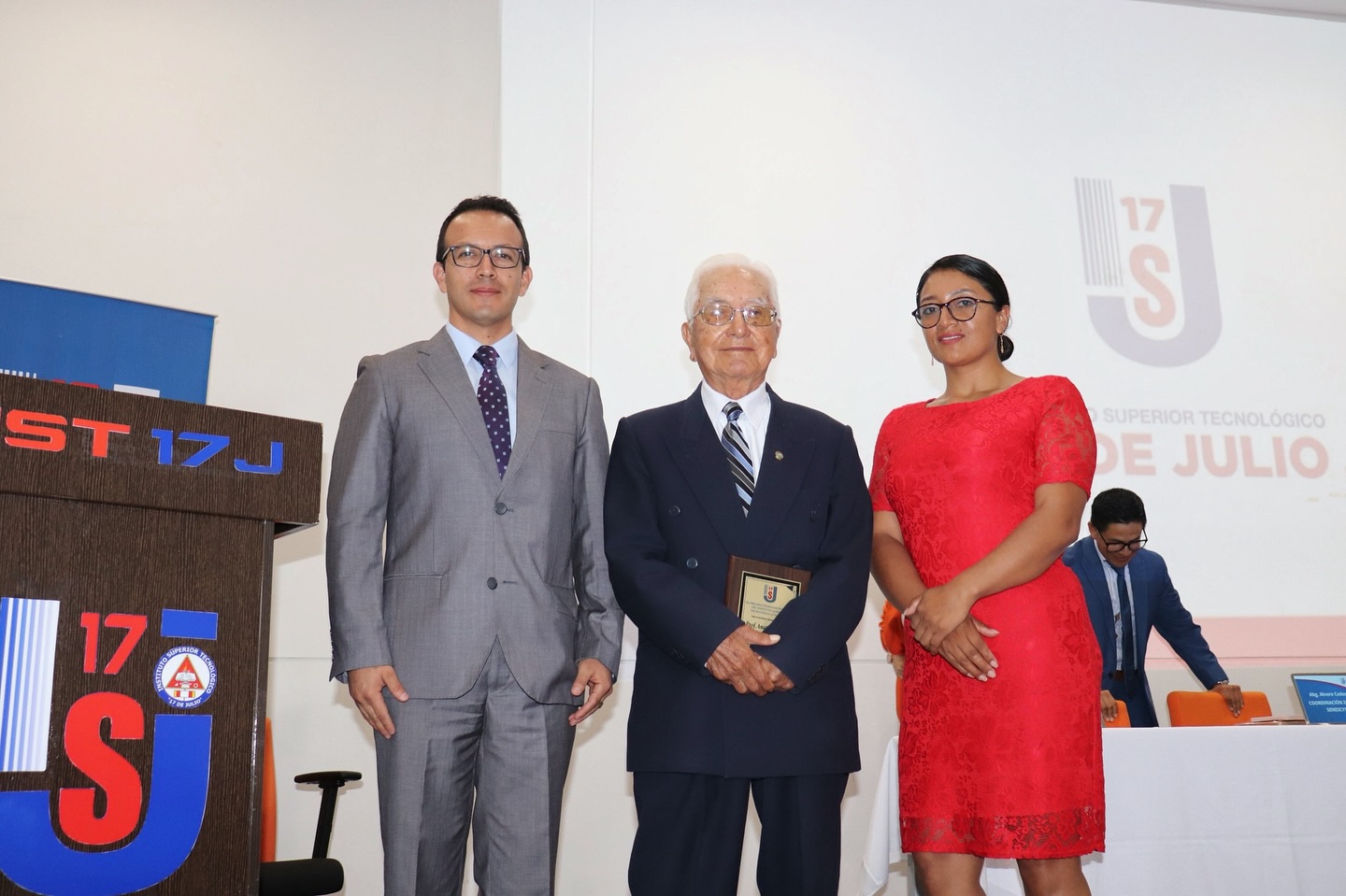 Autoridades Instituto 17 de Julio